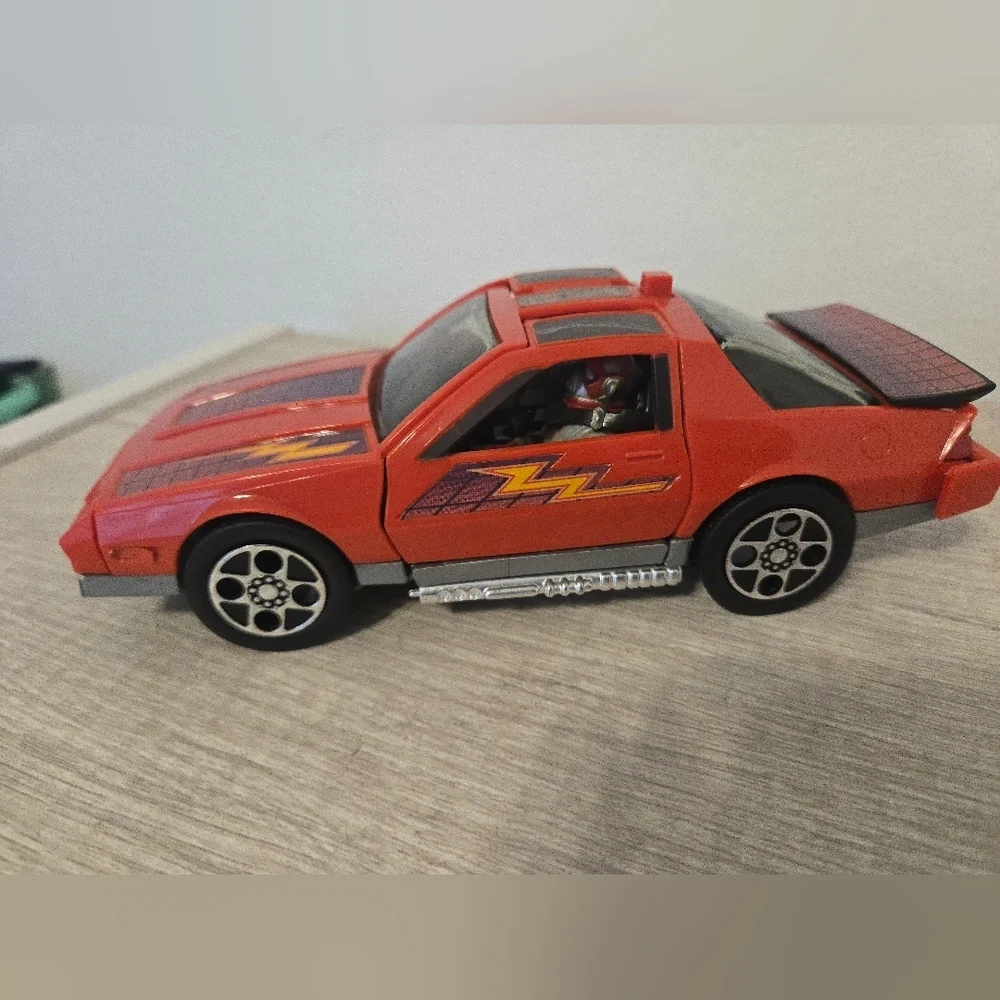Vintage 1985 MASK Kenner Thunderhawk W/ Matt Tracker Mask